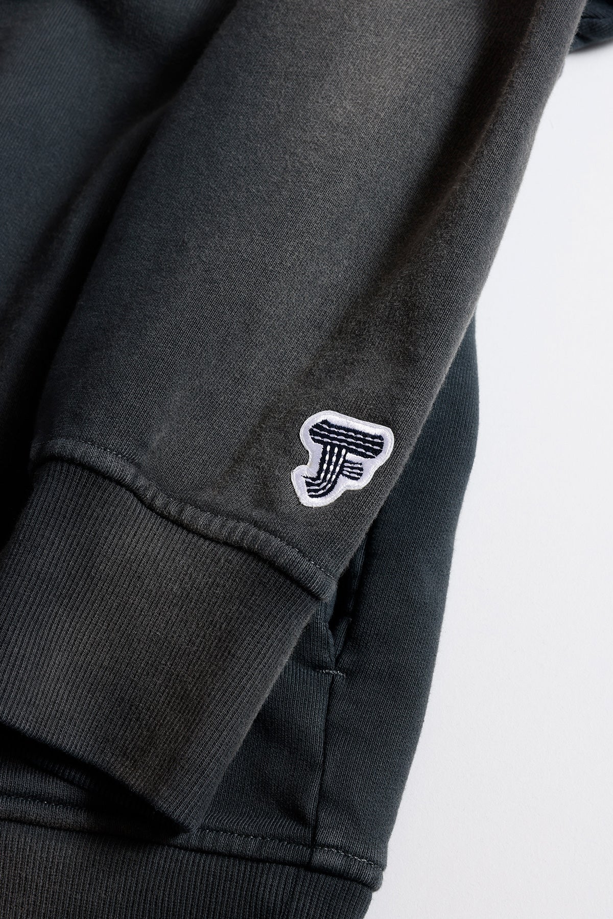 LOGO SWEAT SHIRT 3-YEAR WASH