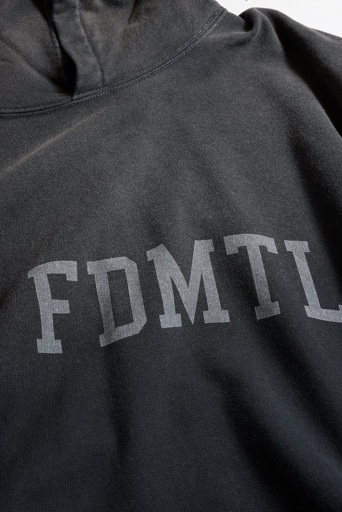 LOGO SWEAT HOODIE 3YR WASH