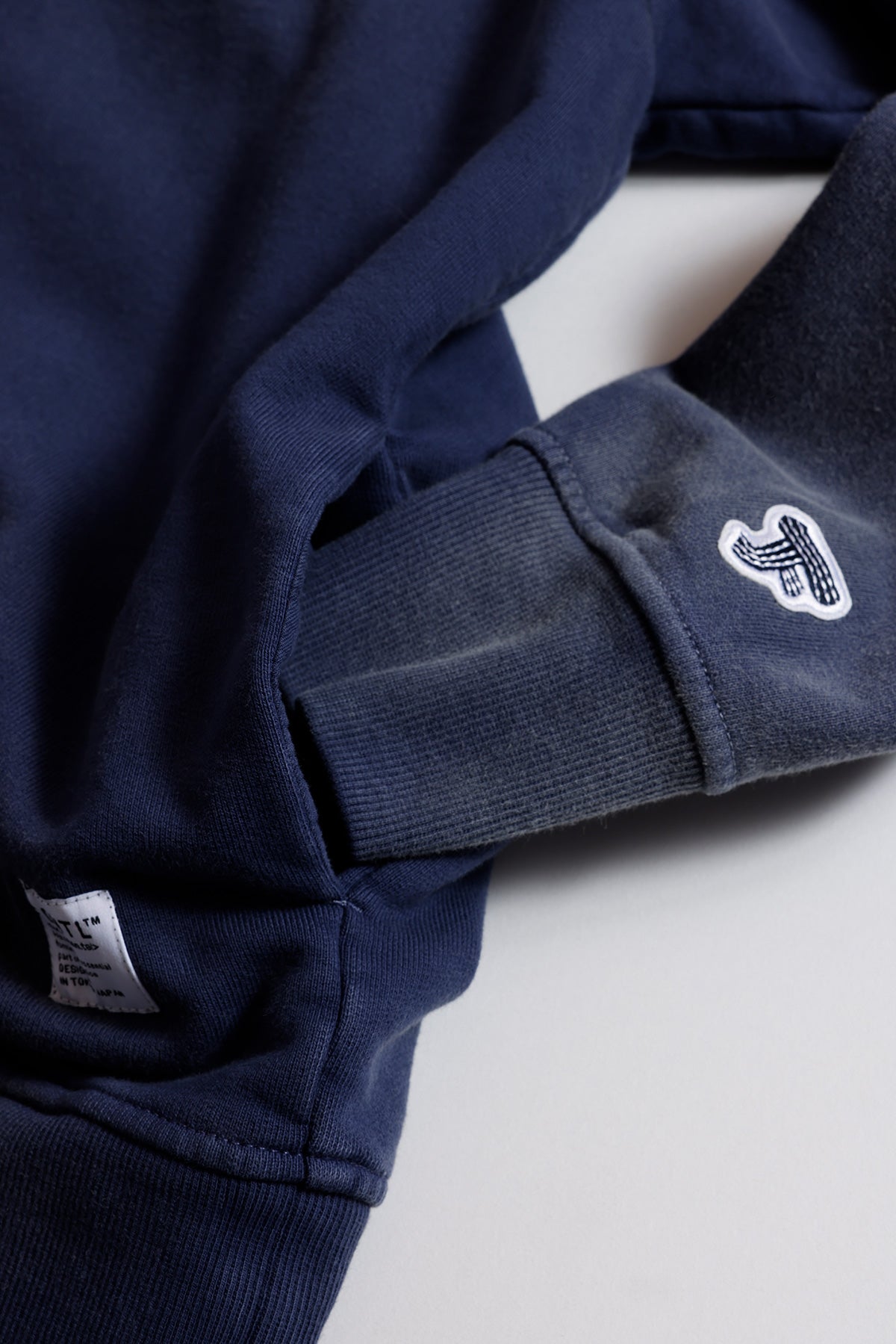 LOGO SWEAT HOODIE 3YR WASH