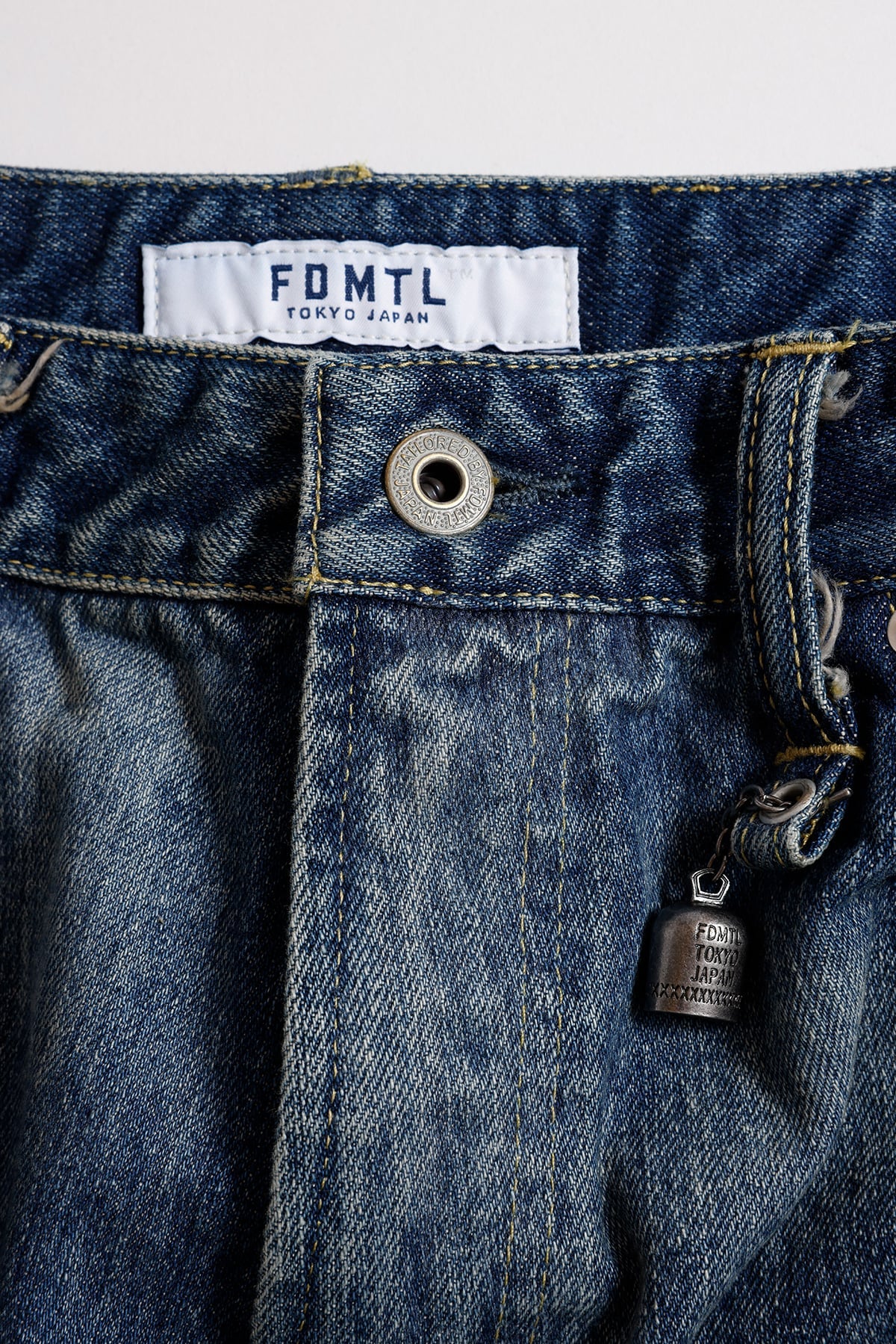 WIDE FIT DENIM CS137