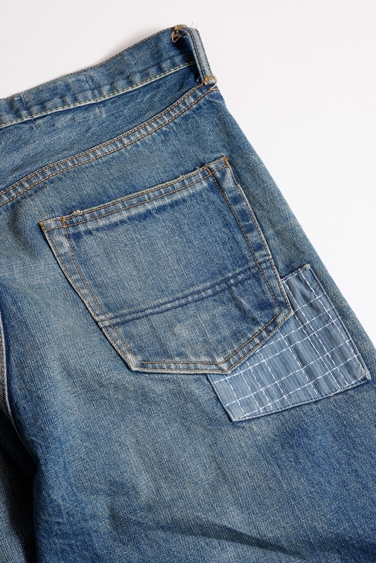 CLASSIC STRAIGHT DENIM CS133