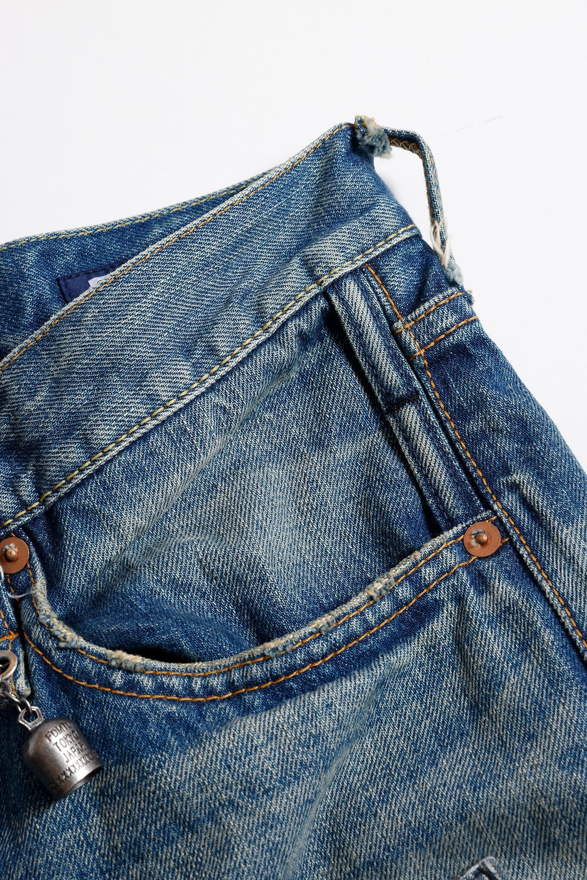 CLASSIC STRAIGHT DENIM CS133