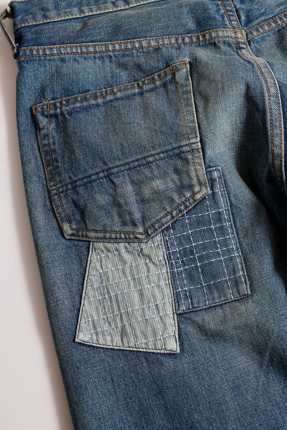 CLASSIC STRAIGHT DENIM CS133