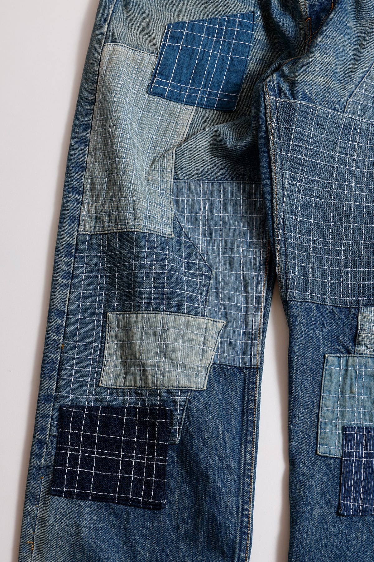 CLASSIC STRAIGHT DENIM CS133