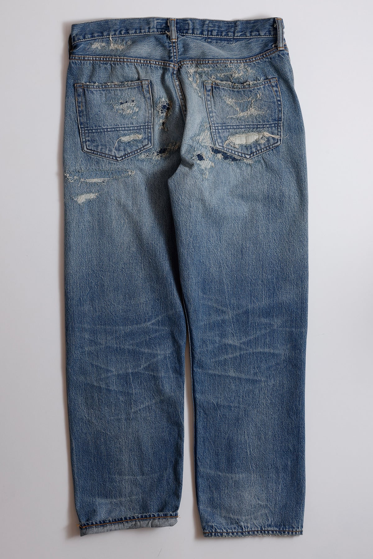 CLASSIC STRAIGHT DENIM CS136