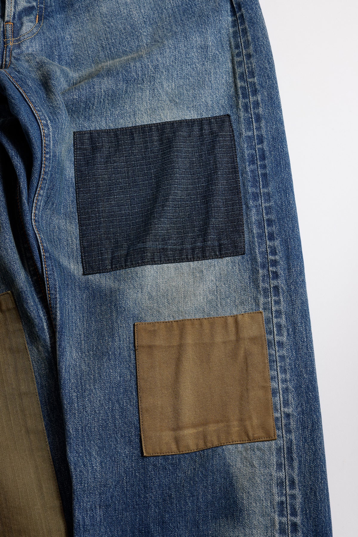 CLASSIC STRAIGHT DENIM CS137