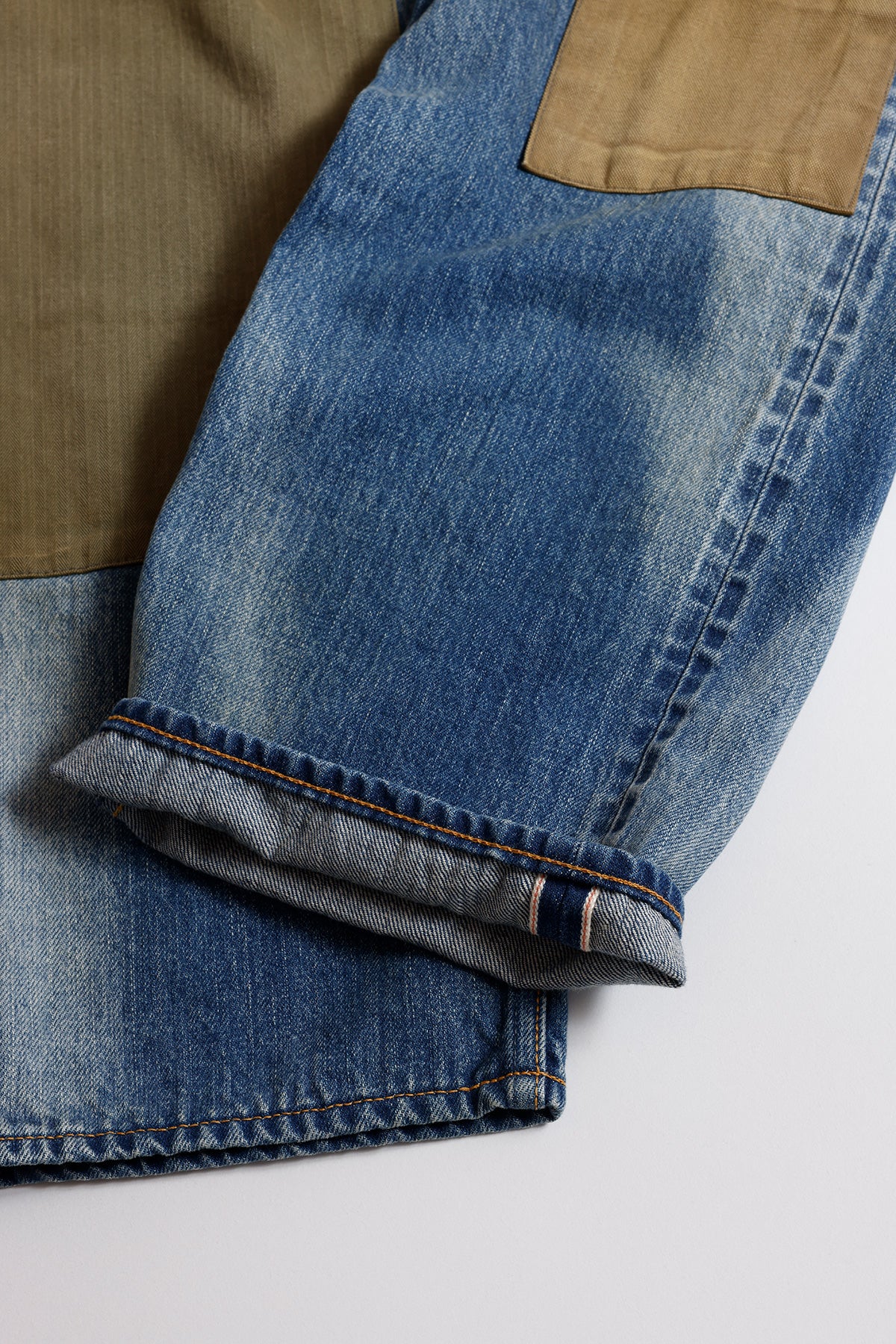 CLASSIC STRAIGHT DENIM CS137