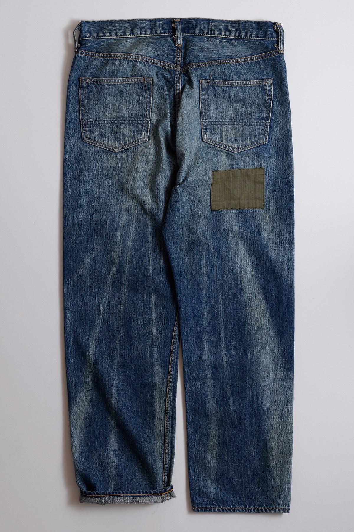 CLASSIC STRAIGHT DENIM CS137