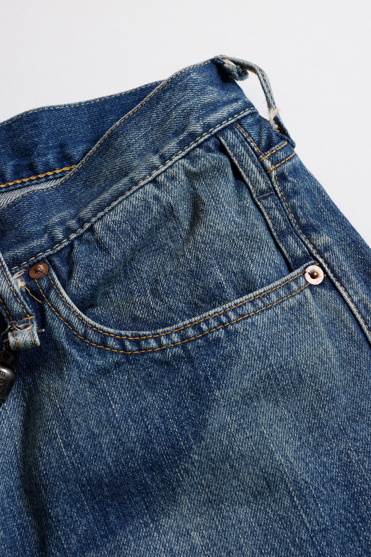 CLASSIC STRAIGHT DENIM CS137