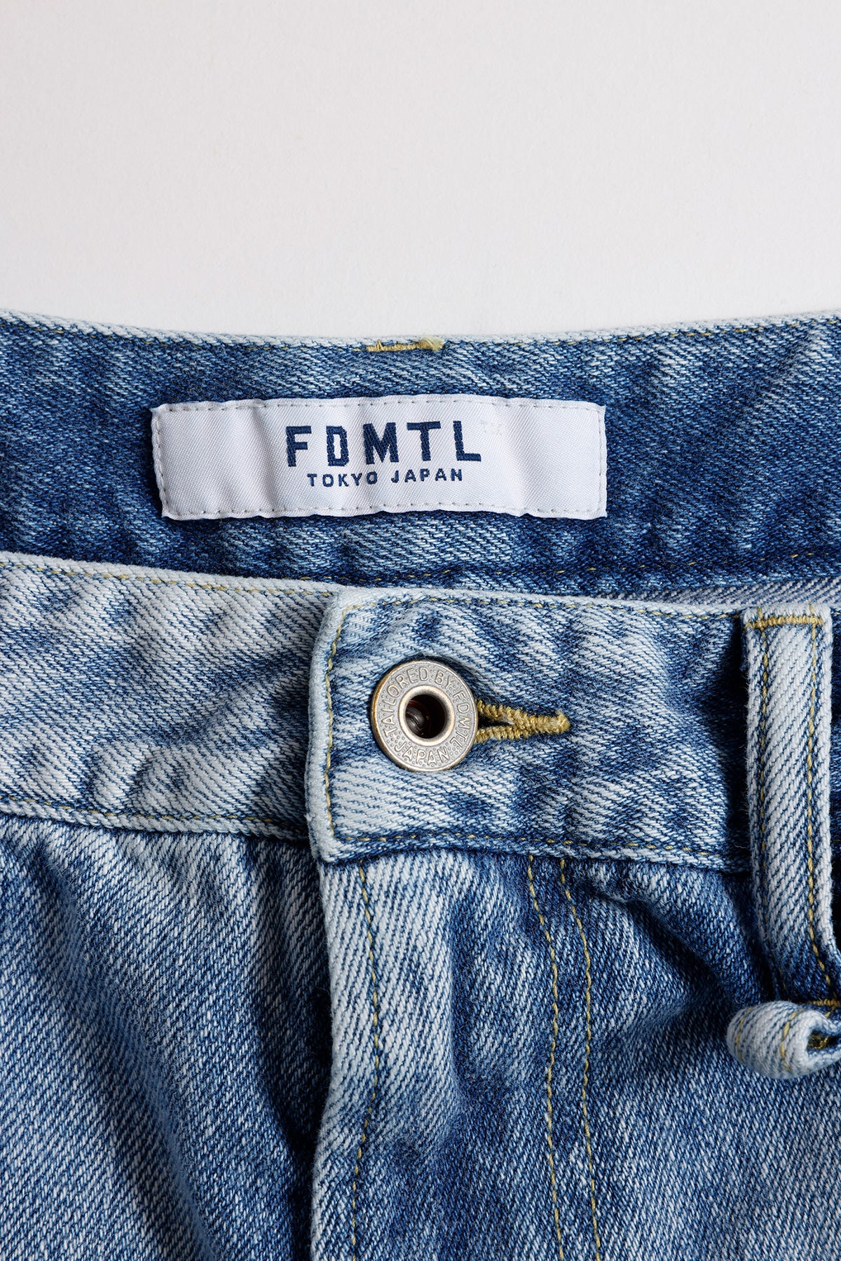 SIDE BUTTON DENIM PANTS 3YR WASH