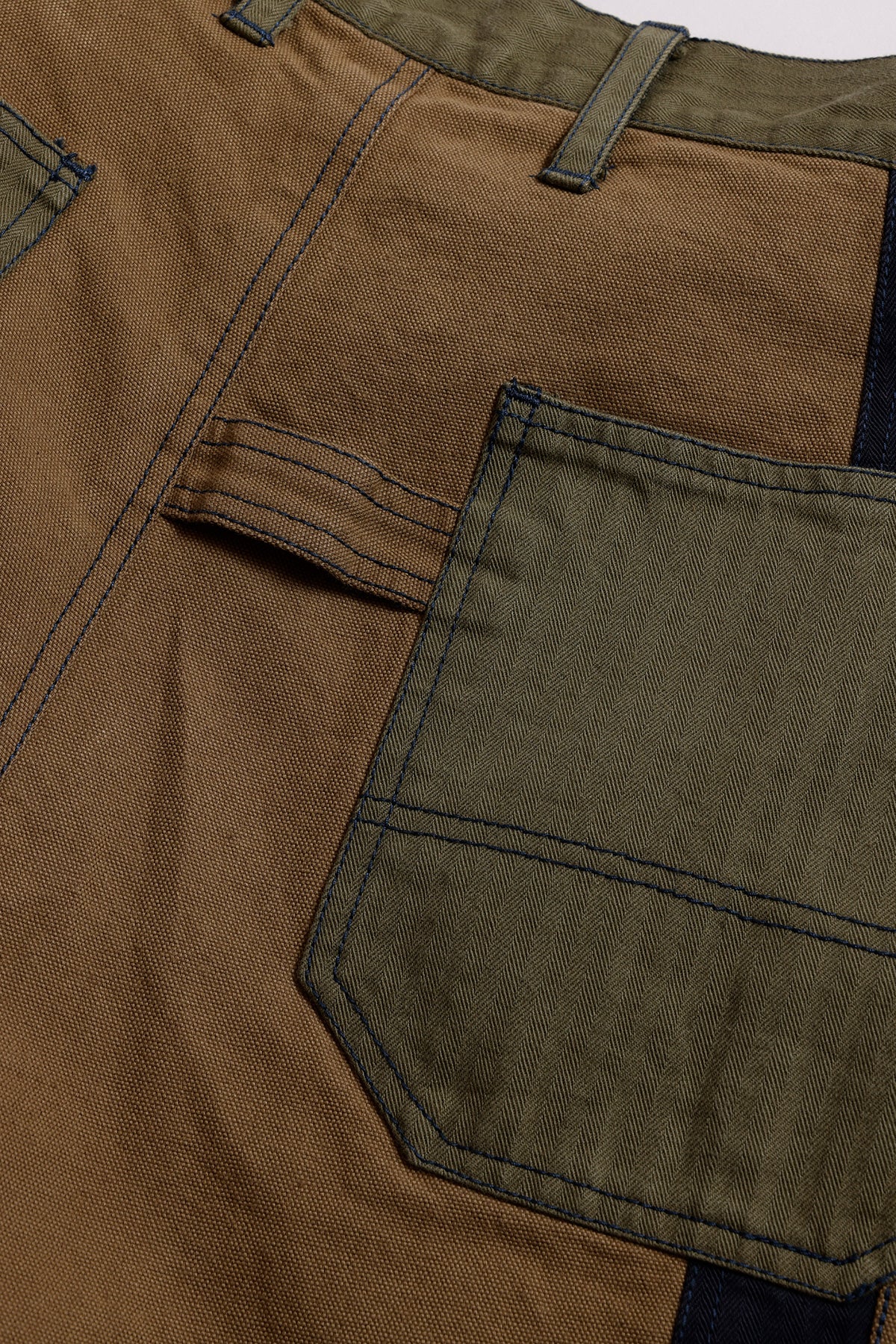 PATCHWORK DOUBLE KNEE SHORTS RINSE