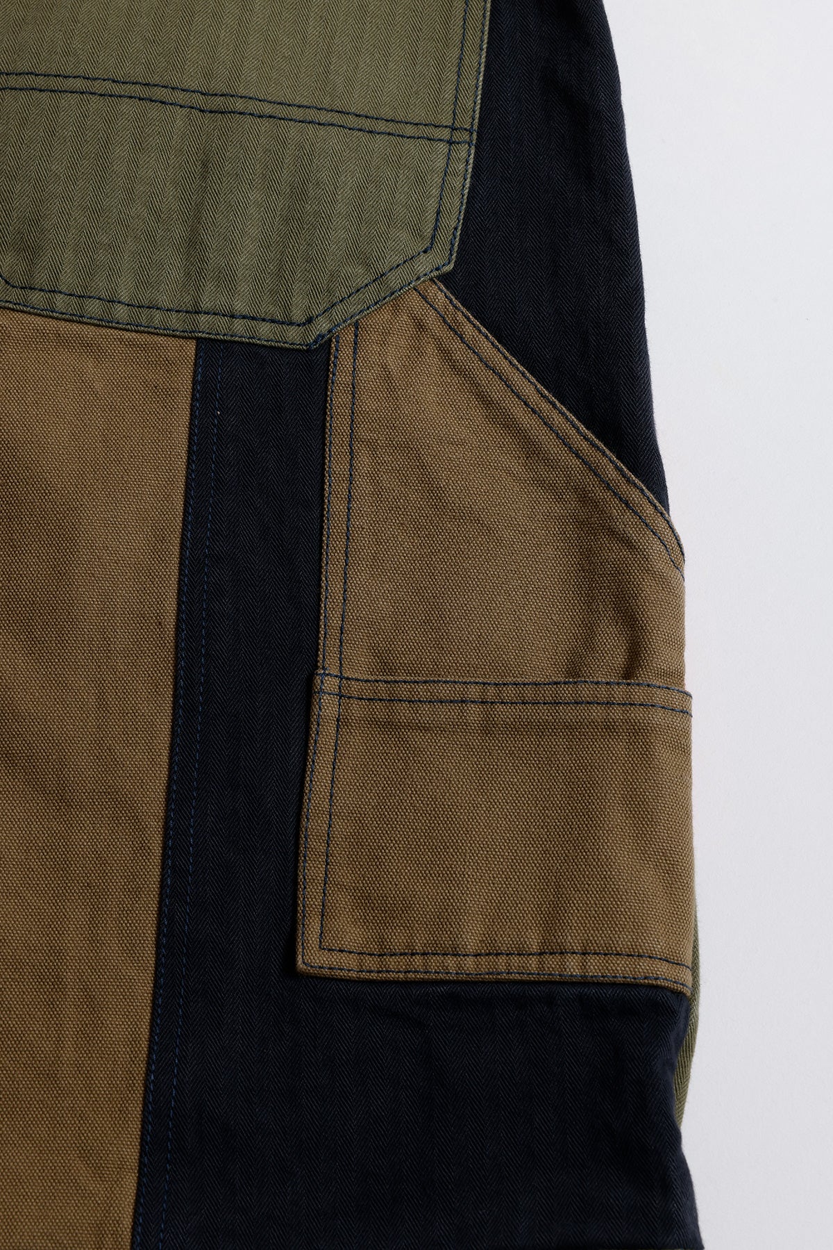 PATCHWORK DOUBLE KNEE SHORTS RINSE