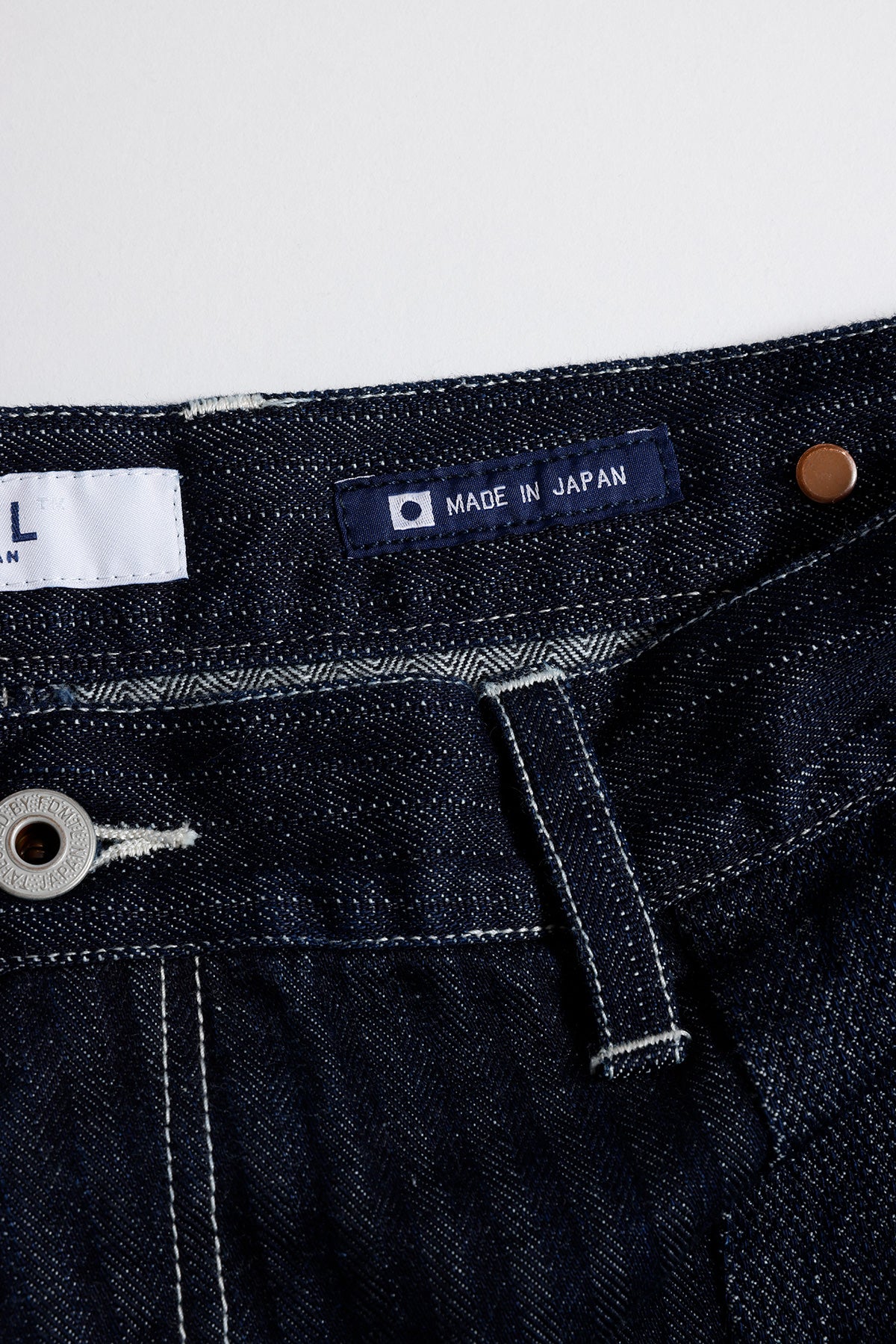 PATCHWORK DOUBLE KNEE SHORTS RINSE