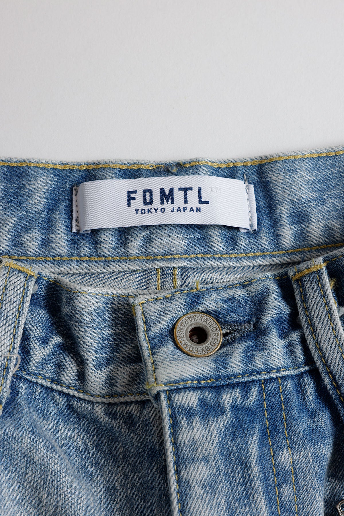 <WOMENS FIT> FLARE DENIM LIGHT WASH