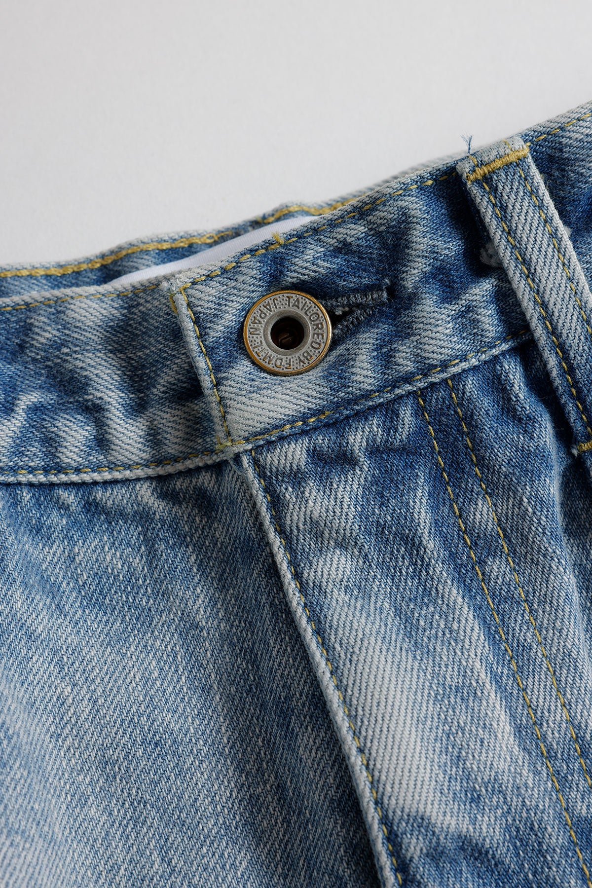 <WOMENS FIT> FLARE DENIM LIGHT WASH